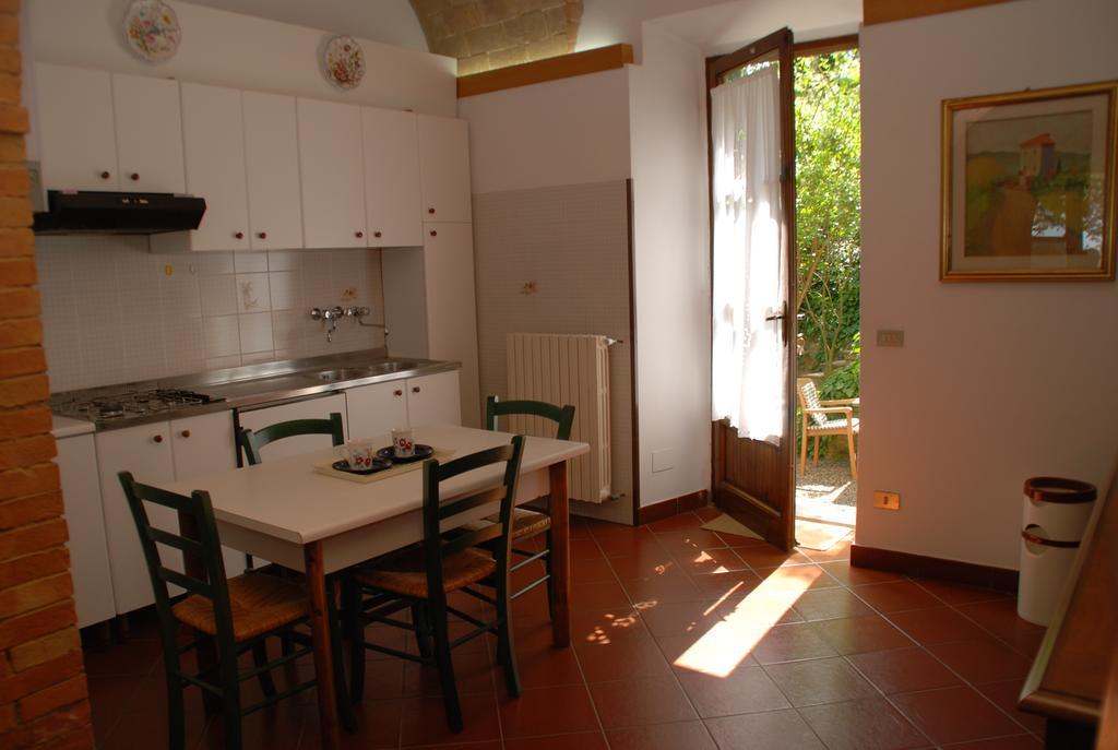 Il Portone Apartments Volterra Esterno foto