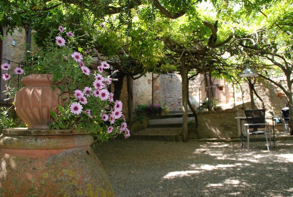 Il Portone Apartments Volterra Esterno foto