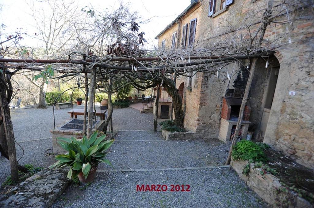 Il Portone Apartments Volterra Esterno foto