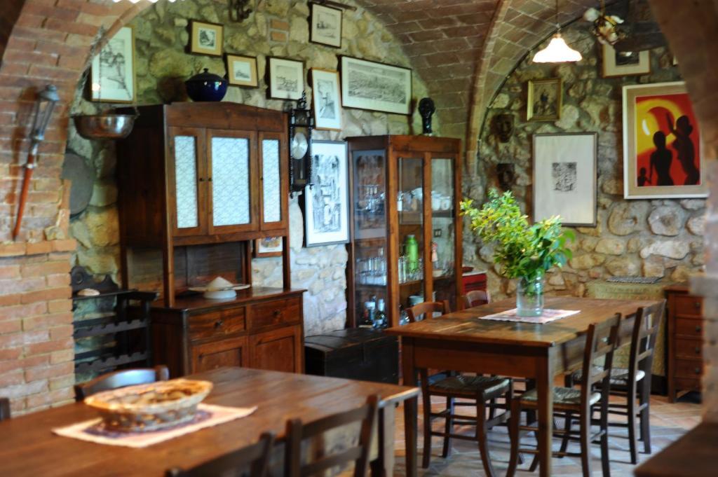 Il Portone Apartments Volterra Esterno foto