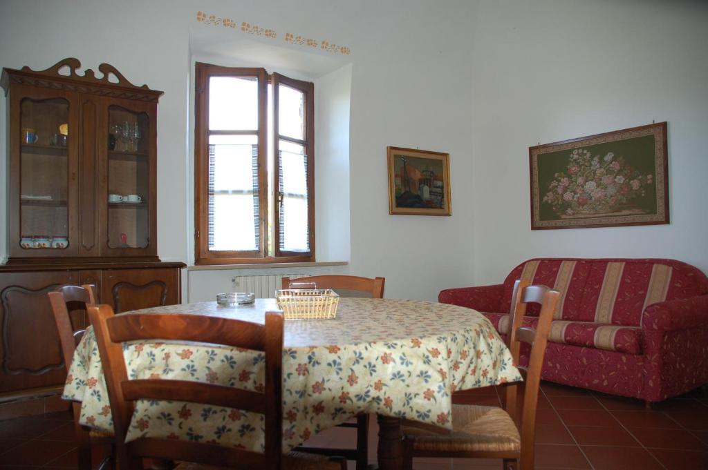 Il Portone Apartments Volterra Camera foto